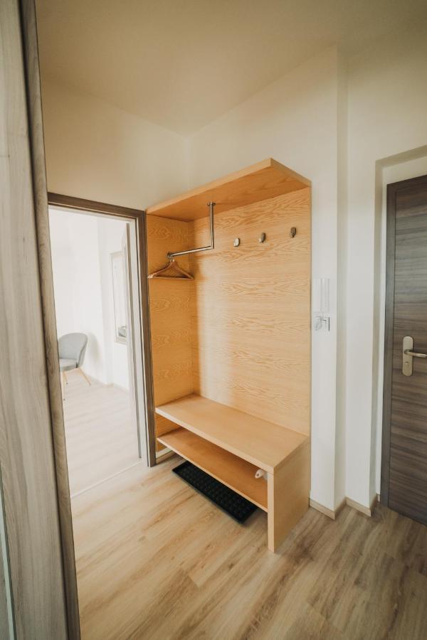 New Equipped Apartment In The City Center เปิลเซน ภายนอก รูปภาพ