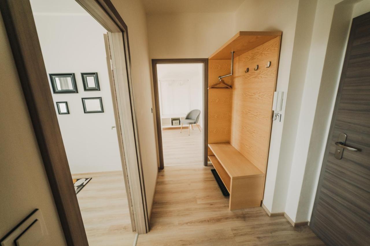 New Equipped Apartment In The City Center เปิลเซน ภายนอก รูปภาพ